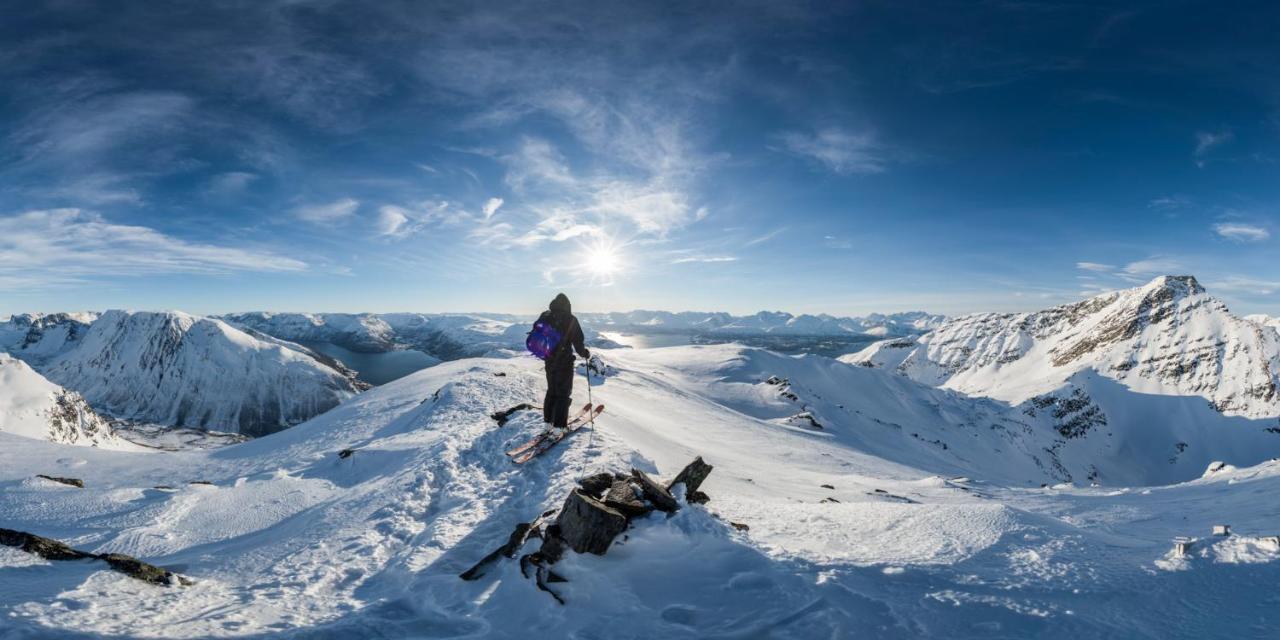 Вилла Manndalen Sjobuer Samuelsberg Экстерьер фото
